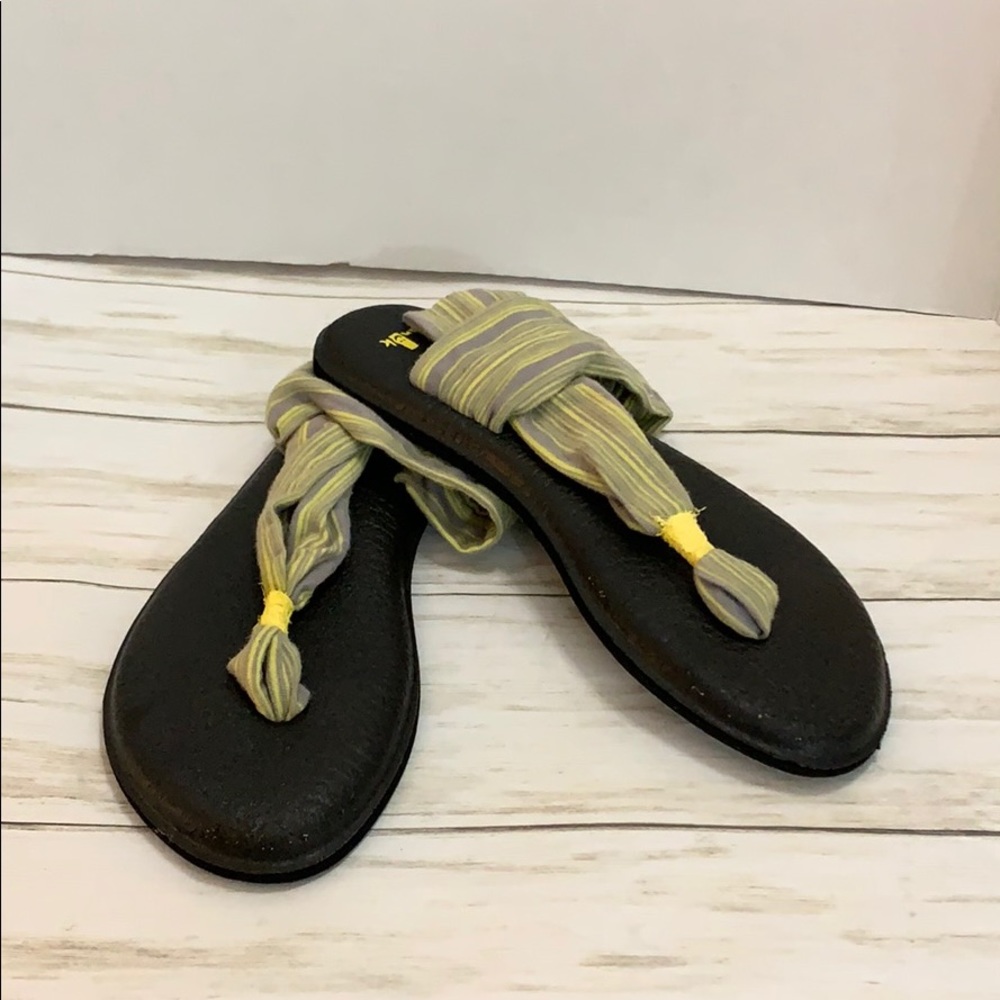 Size 9 Sanuk Yoga Sling Sandals